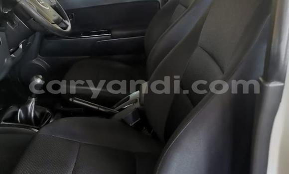 Acheter Occasion Voiture Isuzu KB Blanc à Livingstone, Zambie Acheter Occasion Voiture Isuzu KB Blanc à Livingstone, Zambie