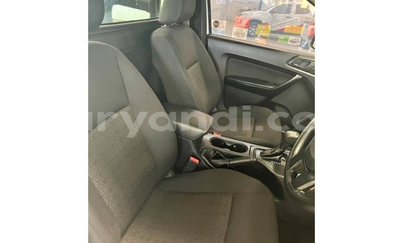 Acheter Occasion Voiture Ford Ranger Blanc à Livingstone, Zambie Acheter Occasion Voiture Ford Ranger Blanc à Livingstone, Zambie