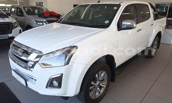 Buy Used Isuzu KB White Car in Livingstone in Zambia Buy Used Isuzu KB White Car in Livingstone in Zambia