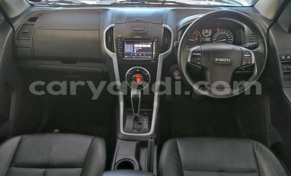 Buy Used Isuzu KB White Car in Livingstone in Zambia Buy Used Isuzu KB White Car in Livingstone in Zambia