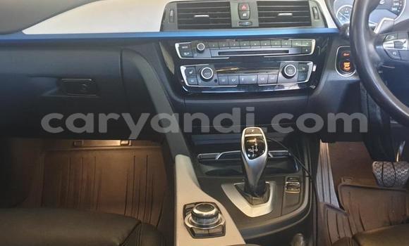 Nunua Ilio tumika BMW 3–Series Nyeupe Gari ndani ya Livingstone nchini Zambia Nunua Ilio tumika BMW 3–Series Nyeupe Gari ndani ya Livingstone nchini Zambia