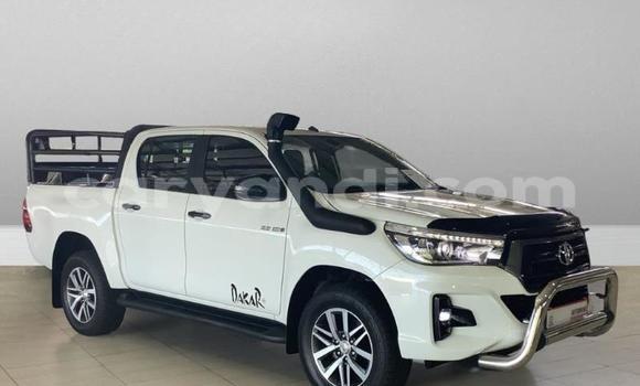 Buy Used Toyota Hilux White Car in Livingstone in Zambia
