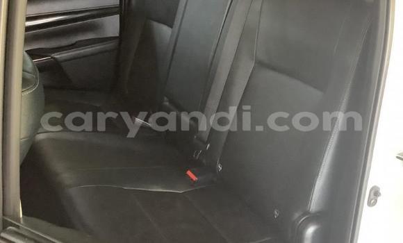 Acheter Occasion Voiture Toyota Hilux Blanc à Livingstone, Zambie Acheter Occasion Voiture Toyota Hilux Blanc à Livingstone, Zambie