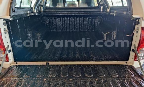 Acheter Occasion Voiture Toyota Hilux Blanc à Livingstone, Zambie Acheter Occasion Voiture Toyota Hilux Blanc à Livingstone, Zambie