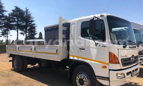 Acheter Occasion Utilitaire Hino 300 Series Autre à Choma, Du sud Acheter Occasion Utilitaire Hino 300 Series Autre à Choma, Du sud