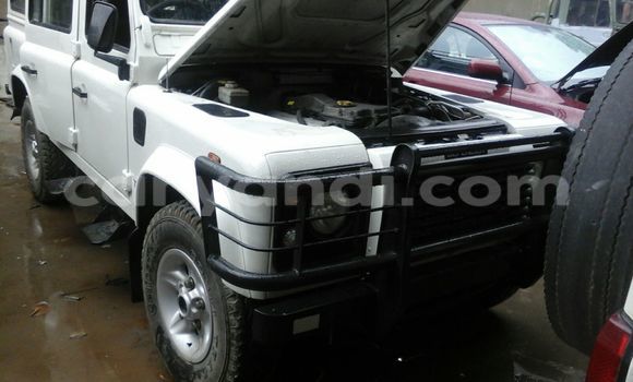 Buy Used Land Rover Defender White Car in Chingola in Zambia Buy Used Land Rover Defender White Car in Chingola in Zambia