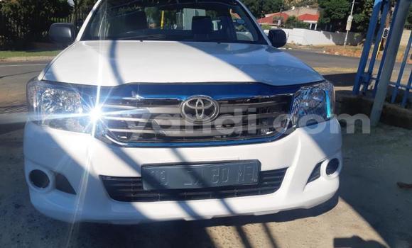 Acheter Occasion Voiture Toyota Hilux Blanc à Kalulushi, Copperbelt Acheter Occasion Voiture Toyota Hilux Blanc à Kalulushi, Copperbelt