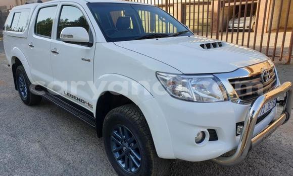 Buy Used Toyota Hilux White Car in Livingstone in Zambia