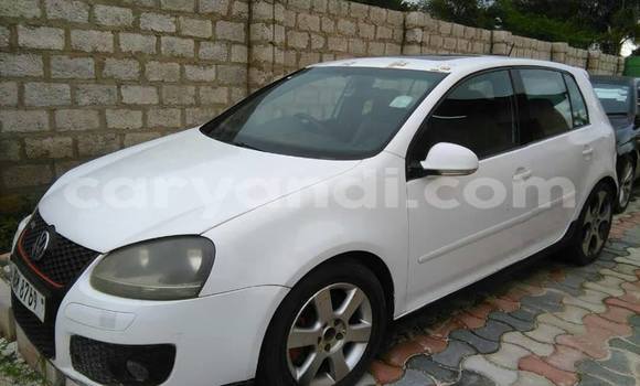 Acheter Occasion Voiture Volkswagen Golf Blanc à Lusaka, Zambie Acheter Occasion Voiture Volkswagen Golf Blanc à Lusaka, Zambie