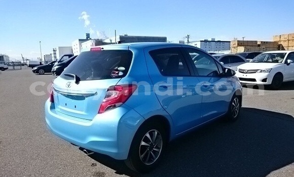 Acheter Occasion Voiture Toyota Vitz Bleu à Livingstone, Zambie Acheter Occasion Voiture Toyota Vitz Bleu à Livingstone, Zambie