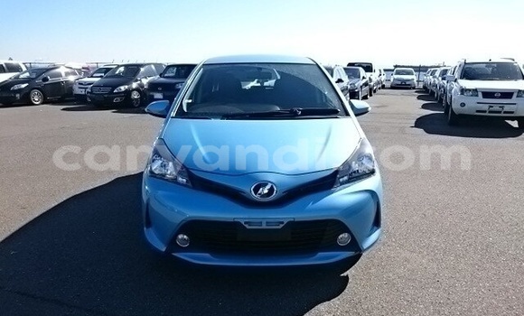 Acheter Occasion Voiture Toyota Vitz Bleu à Livingstone, Zambie Acheter Occasion Voiture Toyota Vitz Bleu à Livingstone, Zambie