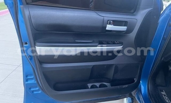Acheter Occasion Voiture Toyota Tundra Bleu à Livingstone, Zambie Acheter Occasion Voiture Toyota Tundra Bleu à Livingstone, Zambie