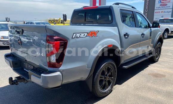 Nunua Ilio tumika Nissan Navara Fedha Gari ndani ya Livingstone nchini Zambia Nunua Ilio tumika Nissan Navara Fedha Gari ndani ya Livingstone nchini Zambia