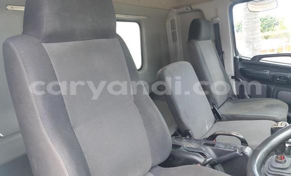 Acheter Occasion Utilitaire Hino Ranger Blanc à Livingstone, Zambie Acheter Occasion Utilitaire Hino Ranger Blanc à Livingstone, Zambie