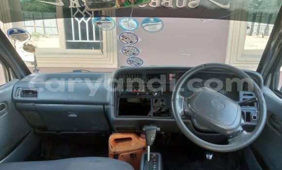 Tenga Tsaru Toyota Hiace Nhema Mota in Sesheke in Western Tenga Tsaru Toyota Hiace Nhema Mota in Sesheke in Western