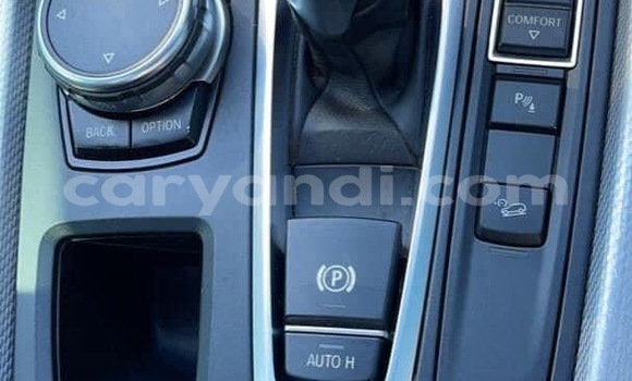 Acheter Occasion Voiture BMW X5 Blanc à Lusaka, Zambie Acheter Occasion Voiture BMW X5 Blanc à Lusaka, Zambie