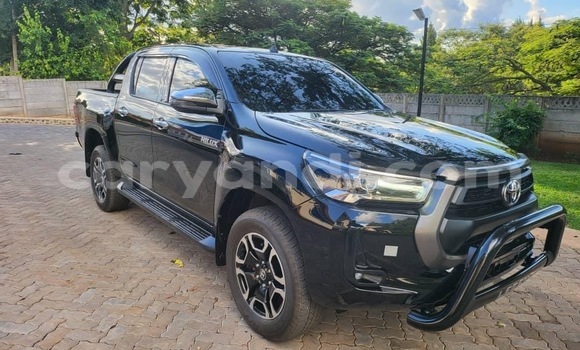 Tenga Tsaru Toyota Hilux Zvimwe Mota in Petauke in Eastern