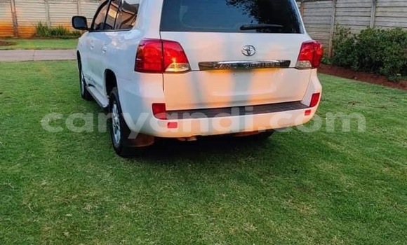 Acheter Occasion Voiture Toyota Land Cruiser Blanc à Mongu, Occidental Acheter Occasion Voiture Toyota Land Cruiser Blanc à Mongu, Occidental