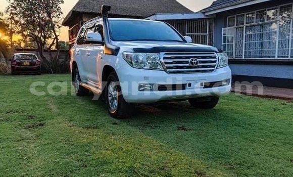 Acheter Occasion Voiture Toyota Land Cruiser Blanc à Mongu, Occidental Acheter Occasion Voiture Toyota Land Cruiser Blanc à Mongu, Occidental