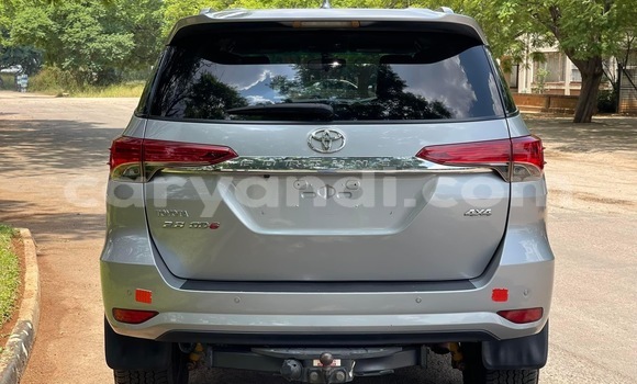 Tenga Tsaru Toyota Fortuner Zvimwe Mota in Lusaka in Zambia Tenga Tsaru Toyota Fortuner Zvimwe Mota in Lusaka in Zambia