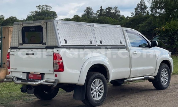 Acheter Occasion Voiture Toyota Hilux Blanc à Lusaka, Zambie Acheter Occasion Voiture Toyota Hilux Blanc à Lusaka, Zambie