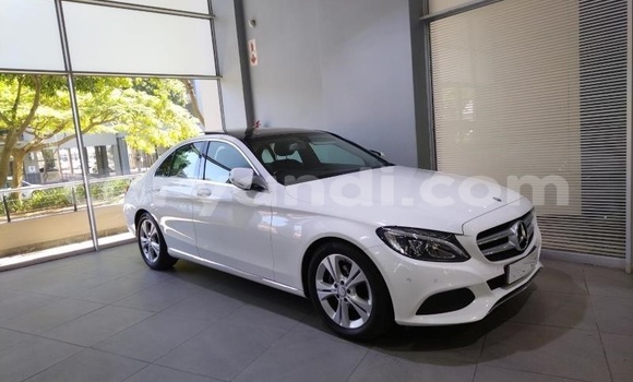 Acheter Occasion Voiture Mercedes‒Benz C-klasse Blanc à Limulunga, Occidental