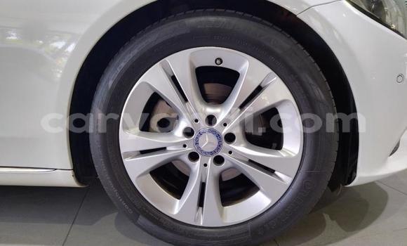 Tenga Tsaru Mercedes‒Benz C-klasse Chena Mota in Limulunga in Western Tenga Tsaru Mercedes‒Benz C-klasse Chena Mota in Limulunga in Western