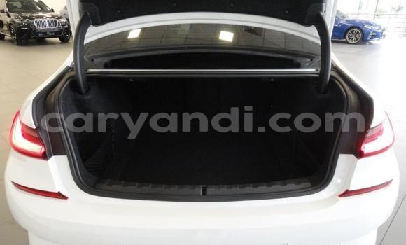Acheter Occasion Voiture BMW 3–Series Blanc à Livingstone, Zambie Acheter Occasion Voiture BMW 3–Series Blanc à Livingstone, Zambie