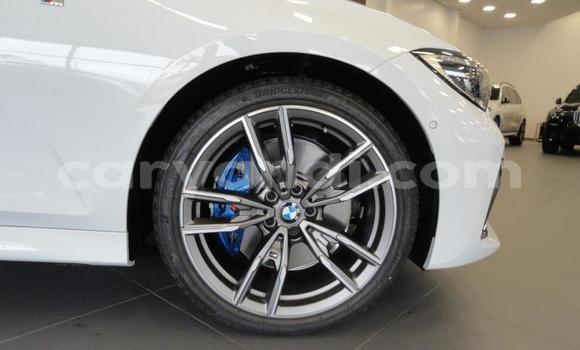 Acheter Occasion Voiture BMW 3–Series Blanc à Livingstone, Zambie Acheter Occasion Voiture BMW 3–Series Blanc à Livingstone, Zambie