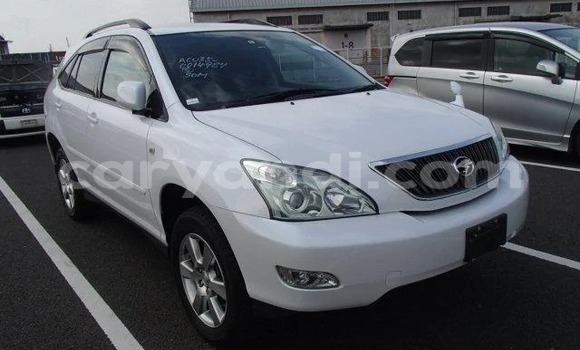 Acheter Import Voiture Toyota Harrier Blanc à Lusaka, Zambie Acheter Import Voiture Toyota Harrier Blanc à Lusaka, Zambie