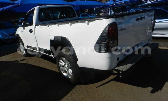 Acheter Occasion Voiture Toyota Hilux Blanc à Chilanga, Lusaka Acheter Occasion Voiture Toyota Hilux Blanc à Chilanga, Lusaka