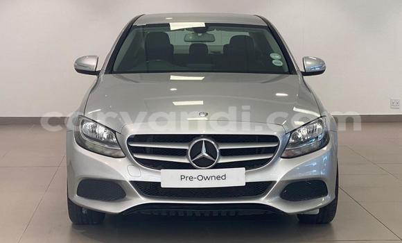 Acheter Occasion Voiture Mercedes‒Benz C-klasse Gris à Kabwe, Zambie Acheter Occasion Voiture Mercedes‒Benz C-klasse Gris à Kabwe, Zambie