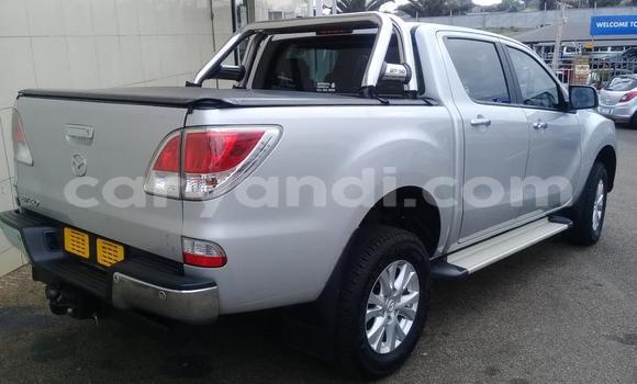Acheter Occasion Voiture Mazda BT-50 Gris à Livingstone, Zambie Acheter Occasion Voiture Mazda BT-50 Gris à Livingstone, Zambie