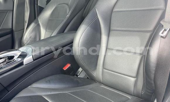 Acheter Occasion Voiture Mercedes‒Benz C-klasse AMG Blanc à Livingstone, Zambie Acheter Occasion Voiture Mercedes‒Benz C-klasse AMG Blanc à Livingstone, Zambie