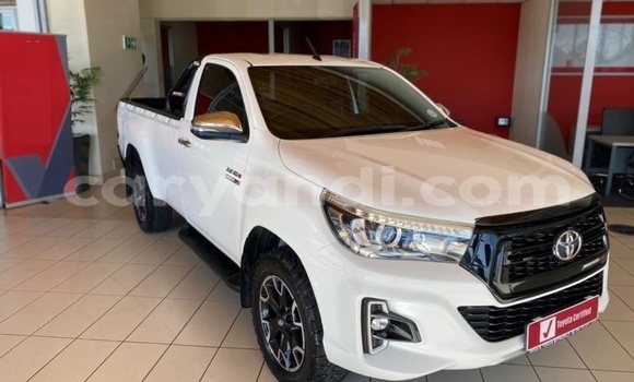 Tenga Tsaru Toyota Hilux Chena Mota in Livingstone in Zambia