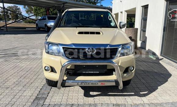 Nunua Ilio tumika Toyota Hilux Brown Gari ndani ya Limulunga nchini Magharibi Nunua Ilio tumika Toyota Hilux Brown Gari ndani ya Limulunga nchini Magharibi