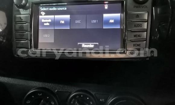 Acheter Occasion Voiture Toyota Hilux Blanc à Livingstone, Zambie Acheter Occasion Voiture Toyota Hilux Blanc à Livingstone, Zambie