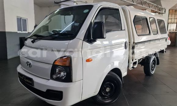 Acheter Occasion Utilitaire Hyundai H200 Autre à Monze, Du sud Acheter Occasion Utilitaire Hyundai H200 Autre à Monze, Du sud