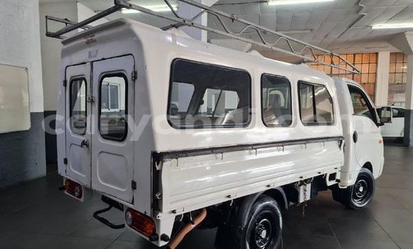 Acheter Occasion Utilitaire Hyundai H200 Autre à Monze, Du sud Acheter Occasion Utilitaire Hyundai H200 Autre à Monze, Du sud