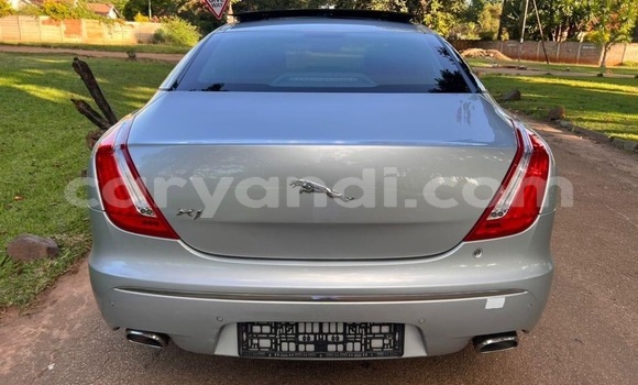 Tenga Tsaru Jaguar XJ Sirivha Mota in Lusaka in Zambia Tenga Tsaru Jaguar XJ Sirivha Mota in Lusaka in Zambia