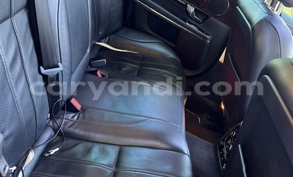 Tenga Tsaru Jaguar XJ Sirivha Mota in Lusaka in Zambia Tenga Tsaru Jaguar XJ Sirivha Mota in Lusaka in Zambia