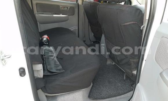 Tenga Tsaru Toyota Hilux Chena Mota in Chilanga in Lusaka Tenga Tsaru Toyota Hilux Chena Mota in Chilanga in Lusaka