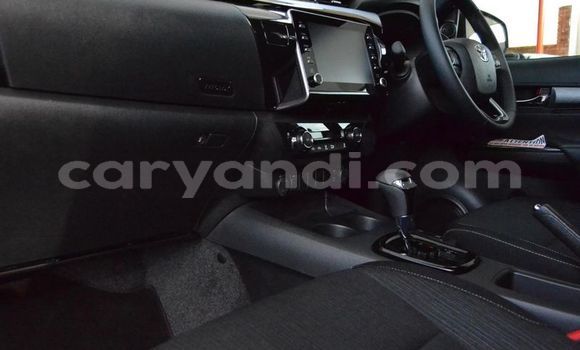 Buy Used Toyota Hilux White Car in Chingola in Zambia Buy Used Toyota Hilux White Car in Chingola in Zambia