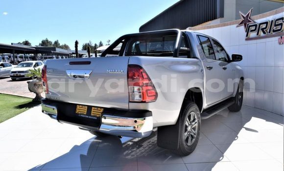Buy Used Toyota Hilux Silver Car in Chilanga in Lusaka Buy Used Toyota Hilux Silver Car in Chilanga in Lusaka
