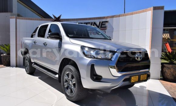 Buy Used Toyota Hilux Silver Car in Chilanga in Lusaka Buy Used Toyota Hilux Silver Car in Chilanga in Lusaka