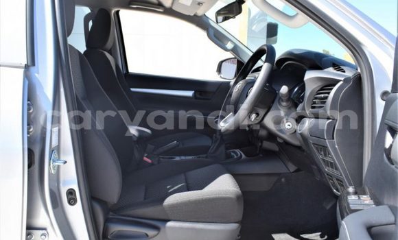 Buy Used Toyota Hilux Silver Car in Chilanga in Lusaka Buy Used Toyota Hilux Silver Car in Chilanga in Lusaka