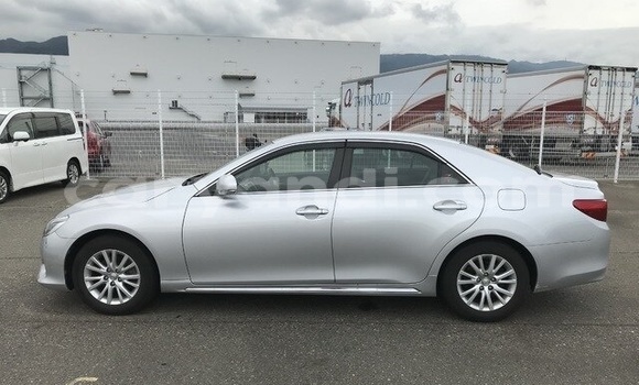 Acheter Occasion Voiture Toyota Mark X Gris à Livingstone, Zambie Acheter Occasion Voiture Toyota Mark X Gris à Livingstone, Zambie