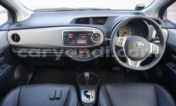 Tenga Tsaru Toyota Yaris Bhuruu Mota in Livingstone in Zambia Tenga Tsaru Toyota Yaris Bhuruu Mota in Livingstone in Zambia