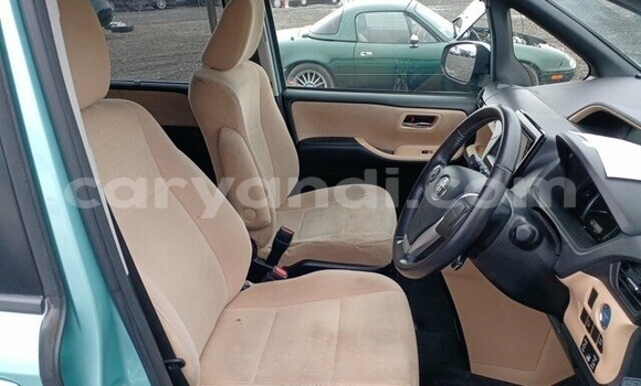 Nunua Ilio tumika Toyota Noah Bluu Gari ndani ya Livingstone nchini Zambia Nunua Ilio tumika Toyota Noah Bluu Gari ndani ya Livingstone nchini Zambia