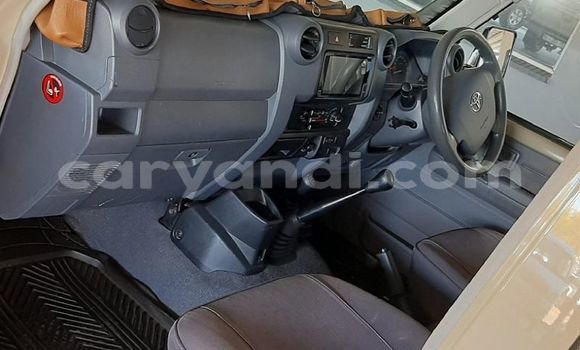 Buy Used Toyota Land Cruiser Beige Car in Lusaka in Zambia Buy Used Toyota Land Cruiser Beige Car in Lusaka in Zambia